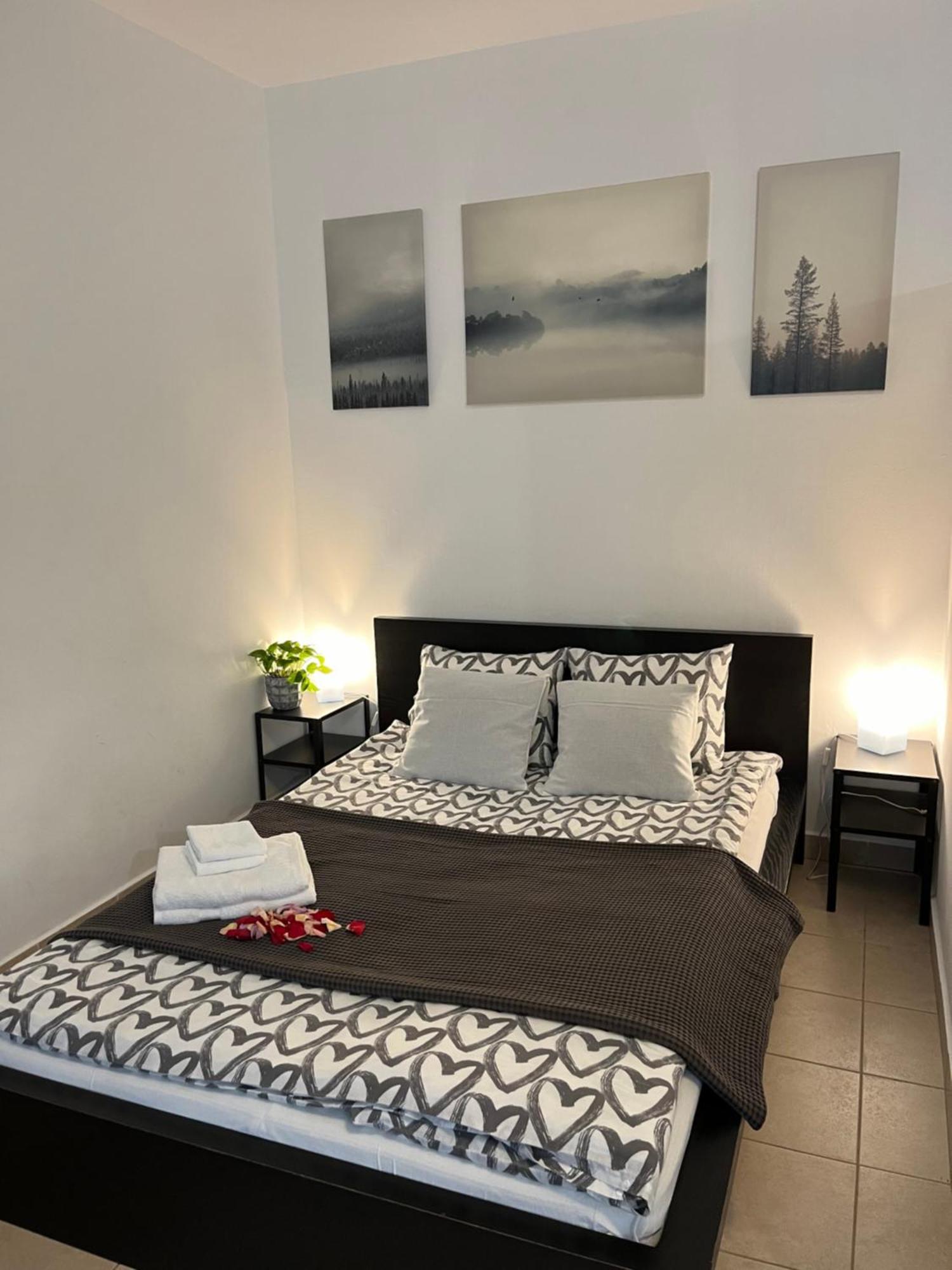 City Center Apartments With Optional Garage Будапеща Екстериор снимка