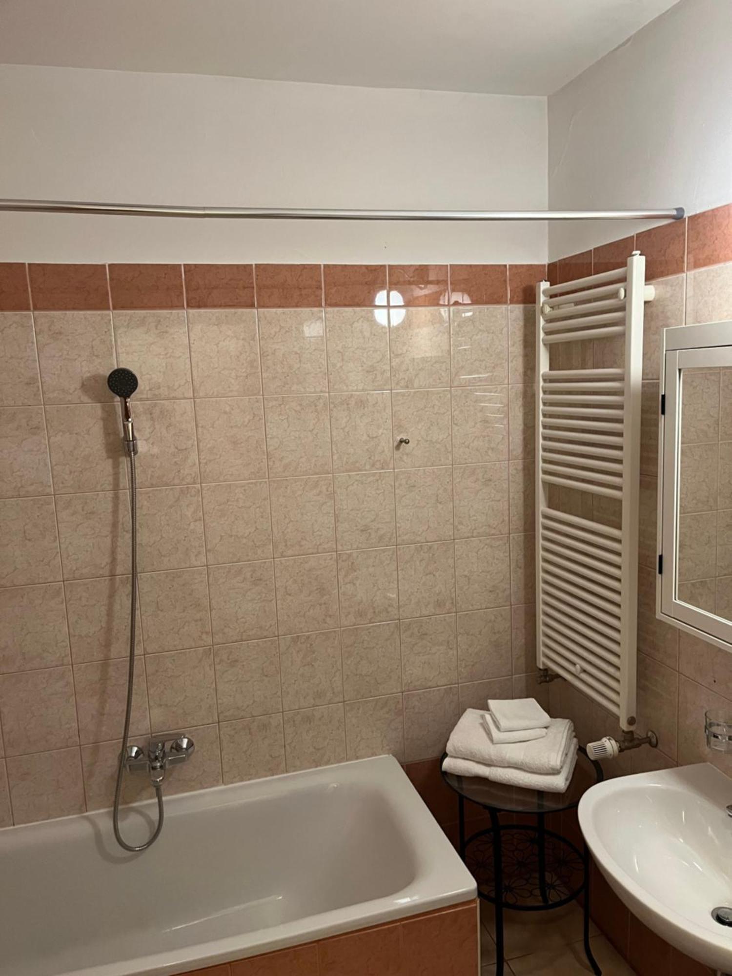 City Center Apartments With Optional Garage Будапеща Екстериор снимка